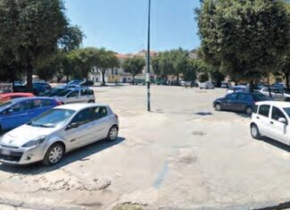 Spaccio di droga, arrestati coniugi ad Aversa: sequestrati cocaina, hashish e un ‘libro contabile’ con nomi e quantità di stupefacente ceduto