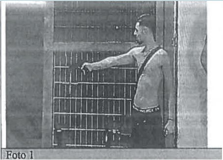 Ragazzo spara al Royal Residence