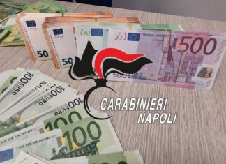 Diecimila euro contraffatti in un deposito di Barra: 61enne arrestato