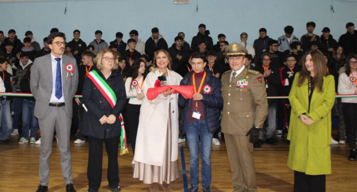 Tricolore alzabandiera al Giordani di Caserta 2