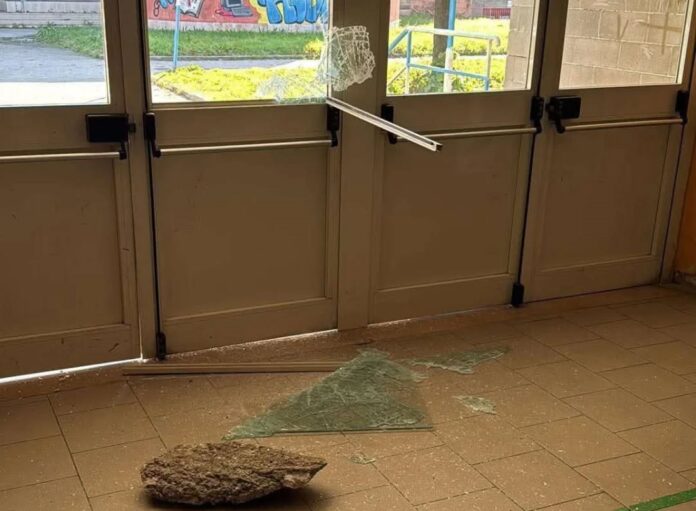 Il raid alla scuola Salvemini Rodinò