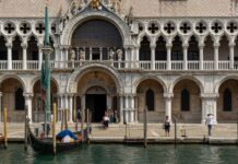 Turismo insostenibile