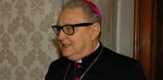 Il vescovo Raffaele Nogaro