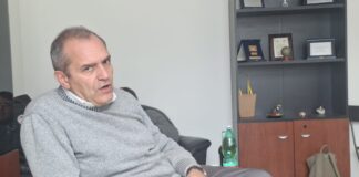 L'ex pm e già sindaco di Napoli Luigi de Magistris