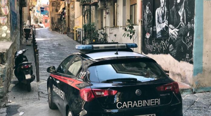 Carabinieri ai Quartieri Spagnoli