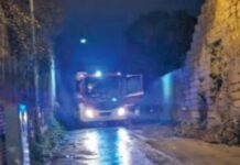 Il muro dell’abitazione crollata in via Sant’Anna