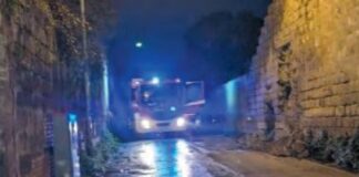 Il muro dell’abitazione crollata in via Sant’Anna