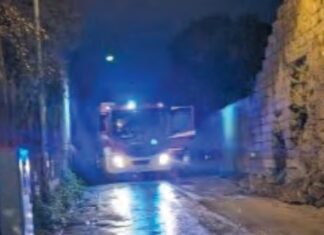 Il muro dell’abitazione crollata in via Sant’Anna