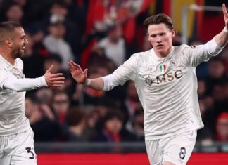 McTominay festeggia contro il Genoa
