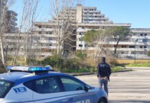 Polizia a Scampia