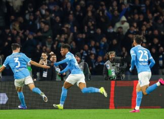 Un punto d’oro nella corsa Champions. La Roma scappa, il Napoli la riprende due volte: Alisson incanta Napoli vs Roma - Serie A Enilive 2025/2026