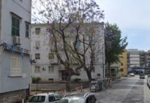 Secondigliano, accoltellato al torace a 15 anni: aggredito da un uomo che voleva il suo cellulare Via dello Stelvio a Secondigliano