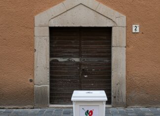 Referendum nucleare: affluenza record in Italia Referendum nucleare