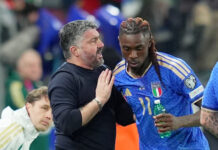 E’ il giorno dei giorni: la Nazionale si gioca un posto al Mondiale contro la Bosnia Il ct Gennaro Gattuso parla con Moise Kean durante Italia-Irlanda del Nord (Foto LaPresse -Spada)