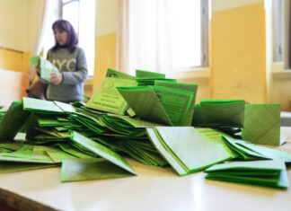 In Campania plebiscito per il “no”. Napoli guida le città con il 75%, in provincia 4 punti in meno Referendum (foto LaPresse)