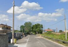 Giugliano, afferra la compagna per i capelli e la trascina fuori alla discoteca Via Ripuaria a Giugliano