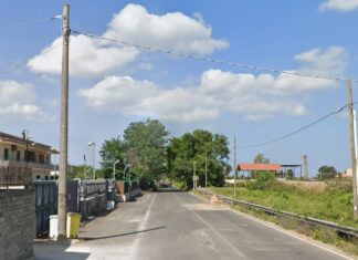 Giugliano, afferra la compagna per i capelli e la trascina fuori alla discoteca Via Ripuaria a Giugliano