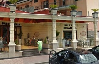 Spari e pregiudicati, chiuso il bar Zanzibar a Mondragone. Sospensione della licenza per 20 giorni Bar Zanzibar a Mondragone