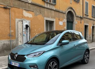 Italia: come l’auto elettrica riduce costi e smog Mobilità sostenibile