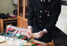 Casapesenna, sequestrata la bisca clandestina. 26 denunciati, sequestrati 45mila euro e 18 mazzi di carte Bisca scoperta dai Carabinieri