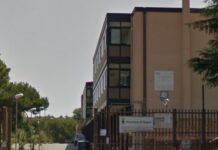 Pozzuoli, gas e calore anomali a scuola: l’istituto Petronio resta chiuso. Vertice in Prefettura, allerta alta ai Campi Flegrei IPSAR-PETRONIO-Pozzuoli