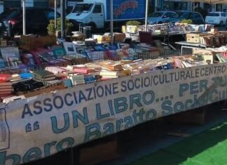 Baby gang assalta libreria in piazza a Maddaloni. Il venditore preso d’assalto dai giovanissimi teppisti Libreria a Maddaloni