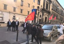 Terrorismo ed eversione, perquisite le abitazioni di 6 esponenti dei Carc tra Napoli e Firenze Presidio dei Carc a via Medina