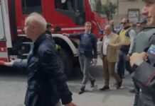 Napoli, rapina alla Credit Agricole: arriva il procuratore Gratteri, irruzione dei carabinieri in banca (foto) L'arrivo del procuratore Nicola Gratteri