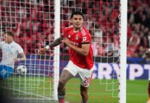 Napoli, Rios in cima alla lista dei desideri. Piace il centrocampista del Benfica, Manna al lavoro Benfica's Richard Rios celebrates after scoring his side's first goal during a Champions League opening phase soccer match between SL Benfica and Napoli in Lisbon, Wednesday, Dec. 10, 2025. (AP Photo/Armando Franca)