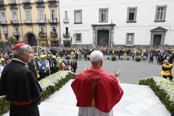 Papa Leone XIV a Napoli (foto LaPresse) Papa Leone XIV a Napoli (foto LaPresse)