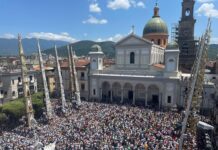 Festa dei Gigli, eventi sino a fine mese a Nola: il clou il 28 giugno con la ballata degli obelischi Festa dei Gigli a Nola