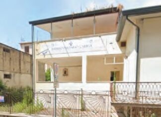 Falsi diplomi a studenti di tutta Italia: 9 indagati. Al centro dell’inchiesta l’istituto paritario ‘Verga’ di Acerra e altre 2 scuole L'istituto Verga di Acerra