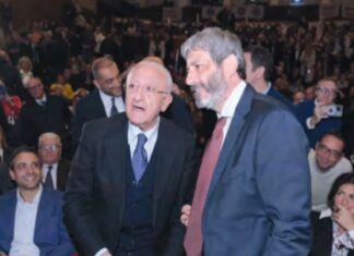 Sanità, Fico come De Luca: a Caserta via dal Pnrr 7 case e ospedali di comunità Vincenzo De Luca e Roberto Fico
