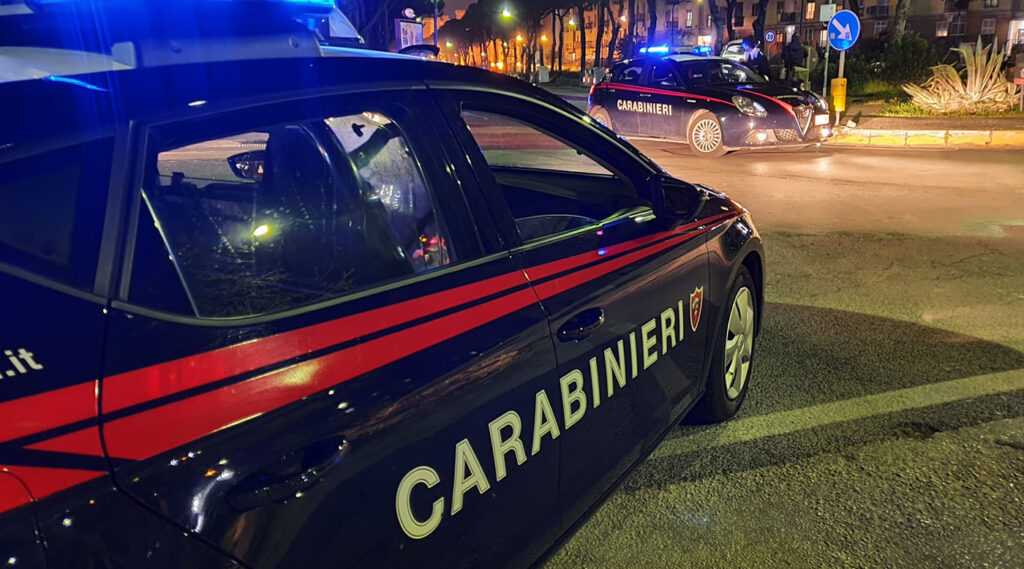 Follia in pieno centro a Casal di Principe: va contromano e si scaglia contro i 