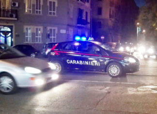 Terrore in Viale Carlo III: strappa la borsa a una donna, ma i Carabinieri lo bloccano e lo arrestano