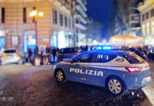 Scippo in pieno centro ad Afragola: strappa una collanina d’oro, 23enne incastrato dalle telecamere e arrestato