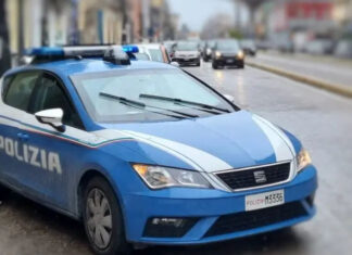Fuga folle tra la folla a Napoli: inseguimento da Far West, arrestati due giovani