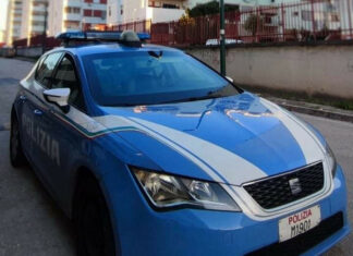 Rapina con spray urticante in centro: aggredisce una coppia e fugge, ma la Polizia lo bracca e lo arresta