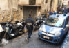 Ponticelli, tradito dal nervosismo: 22enne arrestato per spaccio. In casa un mini-market della droga