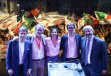 Campo largo, fuga dalle piazze. E cresce il fronte per le Primarie. Dopo il flop di Napoli, annullato il comizio a Padova