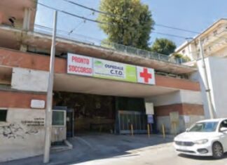 Furia nella movida a Napoli, rissa tra giovanissimi: accoltellato un 14enne. E’ scampato alla morte Cto di Napoli