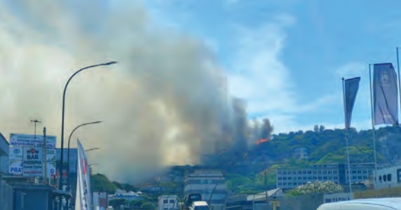 Incendio a Pozzuoli e Agnano Incendio a Pozzuoli e Agnano