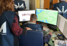 Maxi blitz contro i Casalesi: smantellato il clan Russo-Schiavone a Castel Volturno. 22 arresti e sequestri per 2 milioni di euro La Dia in azione