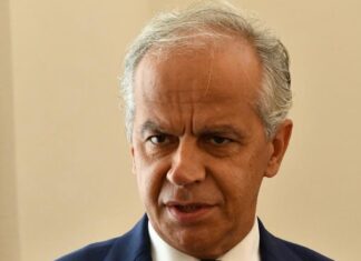 Vecchi boss in libertà a Napoli: i magistrati della Dda lanciano l’allarme. E arriva Piantedosi Matteo Piantedosi