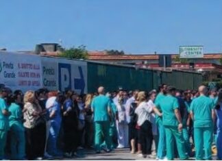 Castel Volturno, Pineta Grande: sciopero di medici ed infermieri contro la chiusura del pronto soccorso Sciopero a Pineta Grande