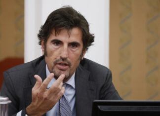 Cantalamessa (Lega): “Bene le civiche, ma in politica il ruolo dei partiti è fondamentale” Foto Cecilia Fabiano/LaPresse 27 novembre 2023 Roma, Italia - Politica - Convegno organizzato dall’agenzia di stampa LaPresse - Insieme per Domani Nella foto: Gianluca Cantalamessa November 27 , 2023 Roma, Italy - Politics - Politics - Conference organized by the LaPresse press agency - Together For Tomorrow In the photo: Gianluca Cantalamessa