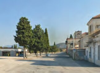 S. Maria C.V., donna trovata cadavere sotto un albero vicino al cimitero Il cimitero di Santa Maria Capua Vetere