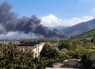 VIDEO. Grosso incendio ad Airola, fiamme in un’azienda di rifiuti. Nube tossica si propaga nel cielo – IL DISASTRO PRECEDENTE NEL 2021 Incendio ad Airola