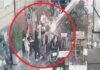 Terrore in piazza Municipio a Napoli: scoppia la rissa, famiglie con bambini in fuga Rissa a Piazza Municipio a Napoli