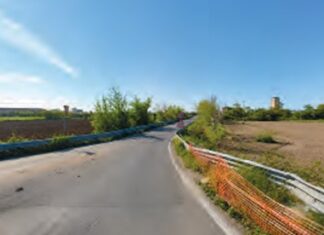 Travolge un ciclista e fugge: il 23enne muore, il 52enne rintracciato poco distante a Mondragone Via Castel Volturno a Mondragone